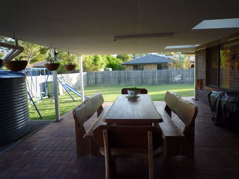 18 Sheppey Place, Yamanto QLD 4305