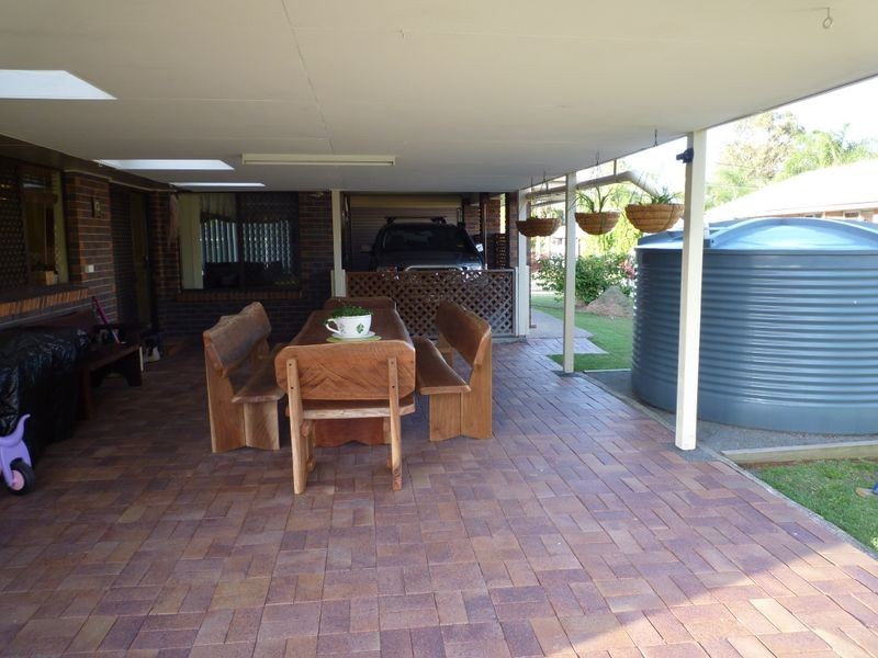 18 Sheppey Place, Yamanto QLD 4305