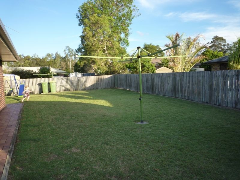 18 Sheppey Place, Yamanto QLD 4305