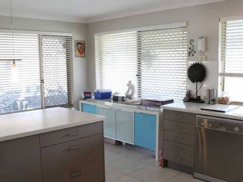 4 Pinkwood Court, Yamanto QLD 4305