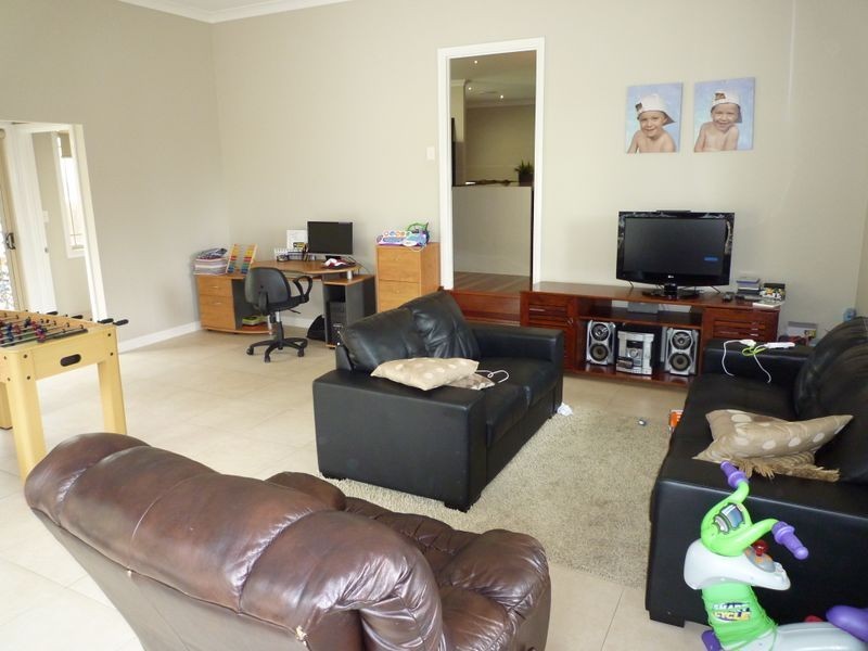 16 Junwood Court, Deebing Heights QLD 4306