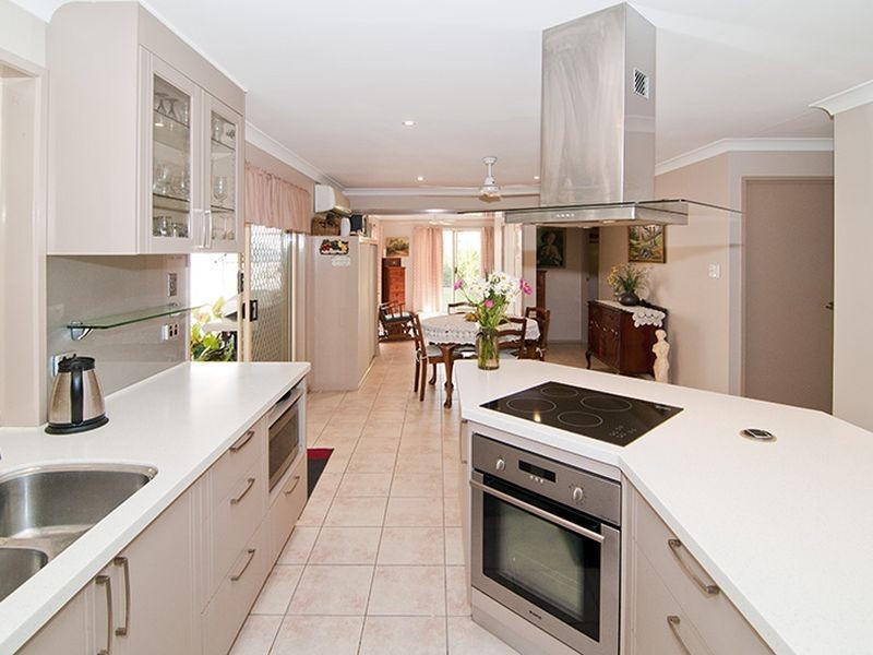 310 Whitehill Road, Flinders View QLD 4305