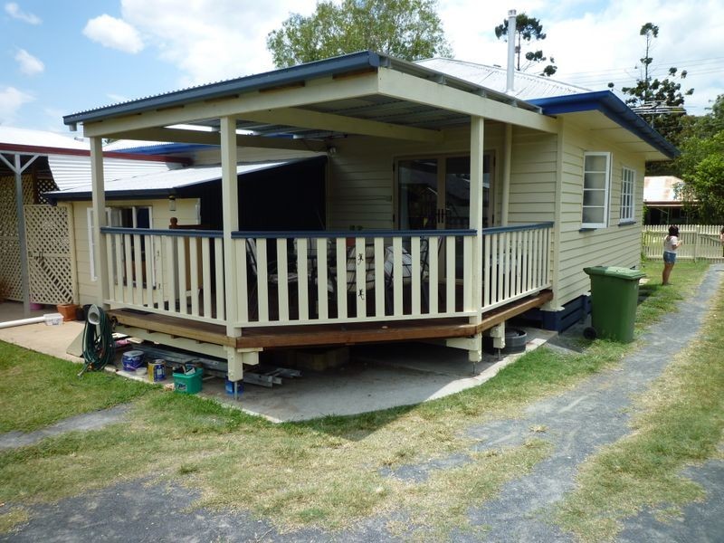 16 Vineyard street, One Mile QLD 4305