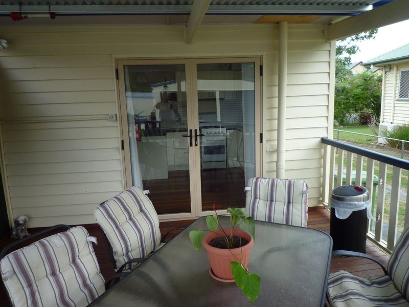 16 Vineyard street, One Mile QLD 4305