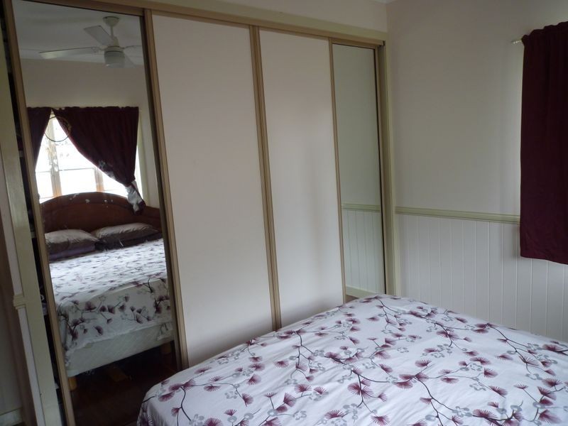 16 Vineyard street, One Mile QLD 4305