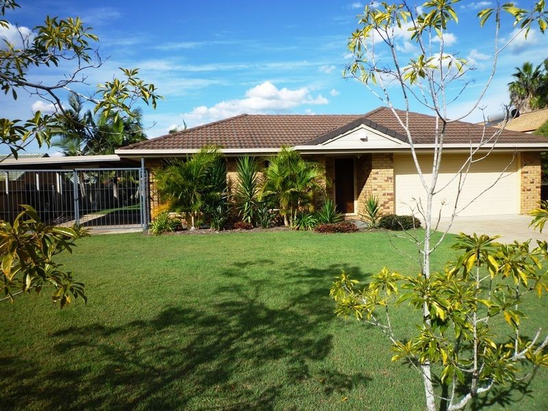 4 Oregon Close, Yamanto QLD 4305