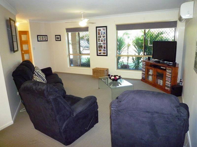 4 Oregon Close, Yamanto QLD 4305