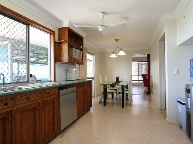 28-30 Hall Street, Yamanto QLD 4305