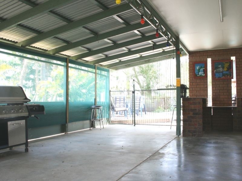 28-30 Hall Street, Yamanto QLD 4305