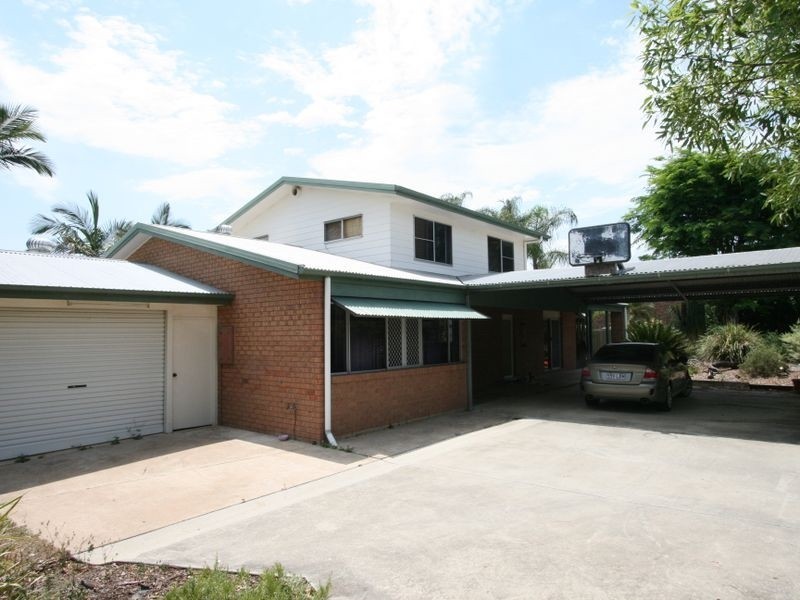 28-30 Hall Street, Yamanto QLD 4305