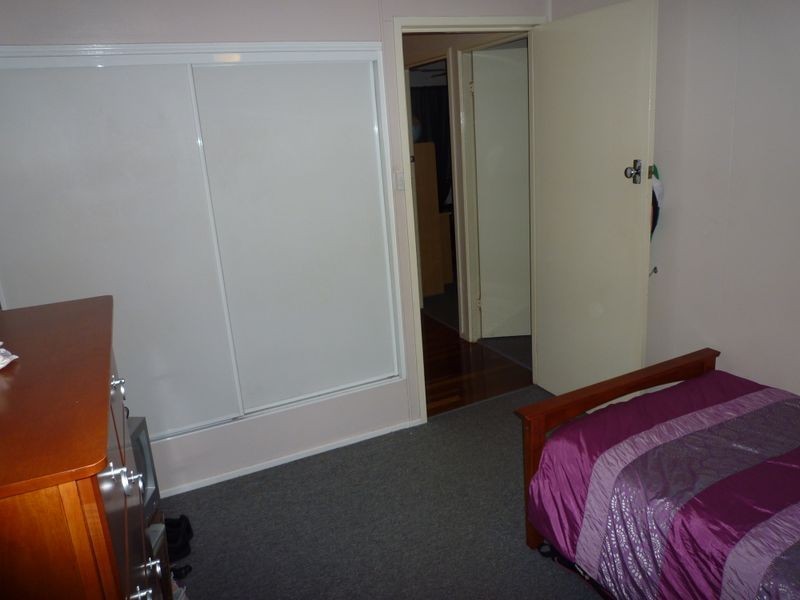 1 Raymond, North Ipswich QLD 4305