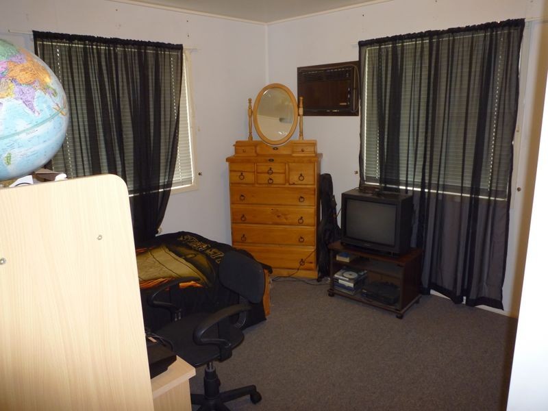 1 Raymond, North Ipswich QLD 4305