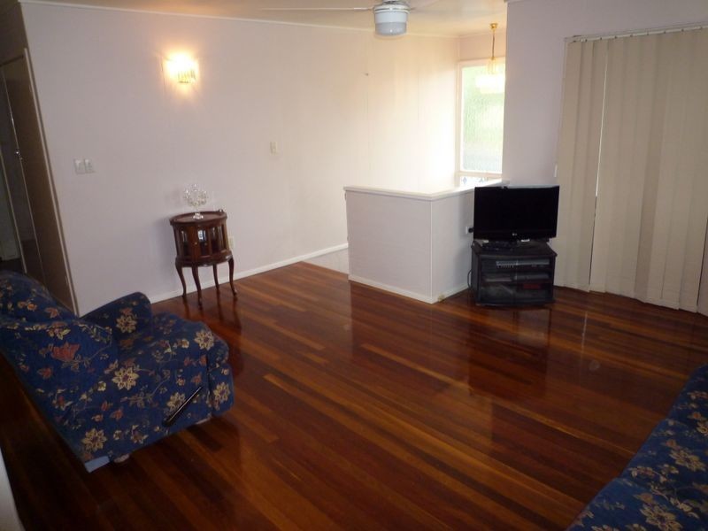 1 Raymond, North Ipswich QLD 4305