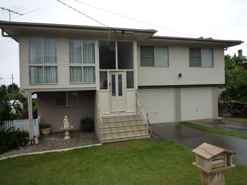 1 Raymond, North Ipswich QLD 4305