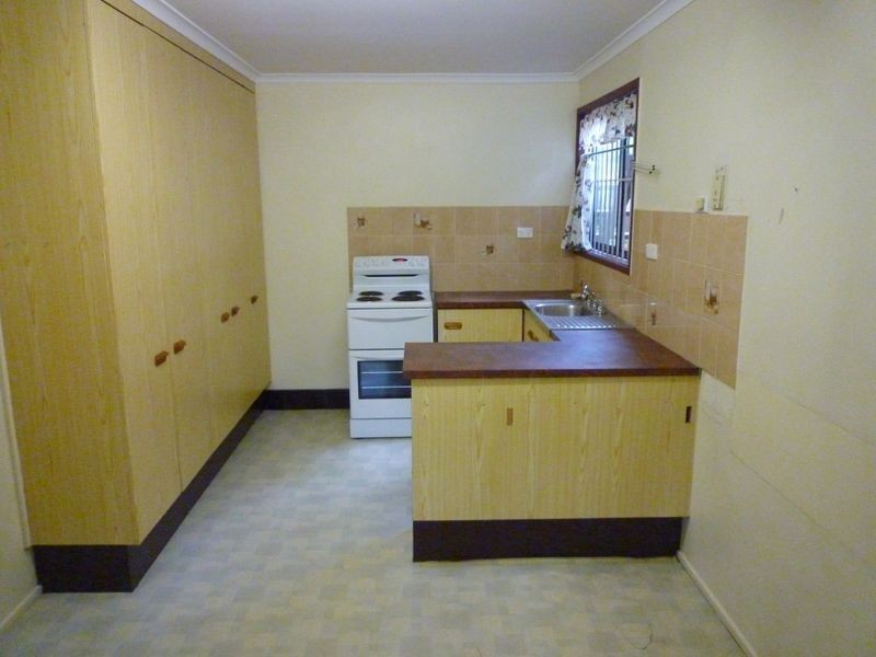 3 Pitceathly, Bundamba QLD 4304