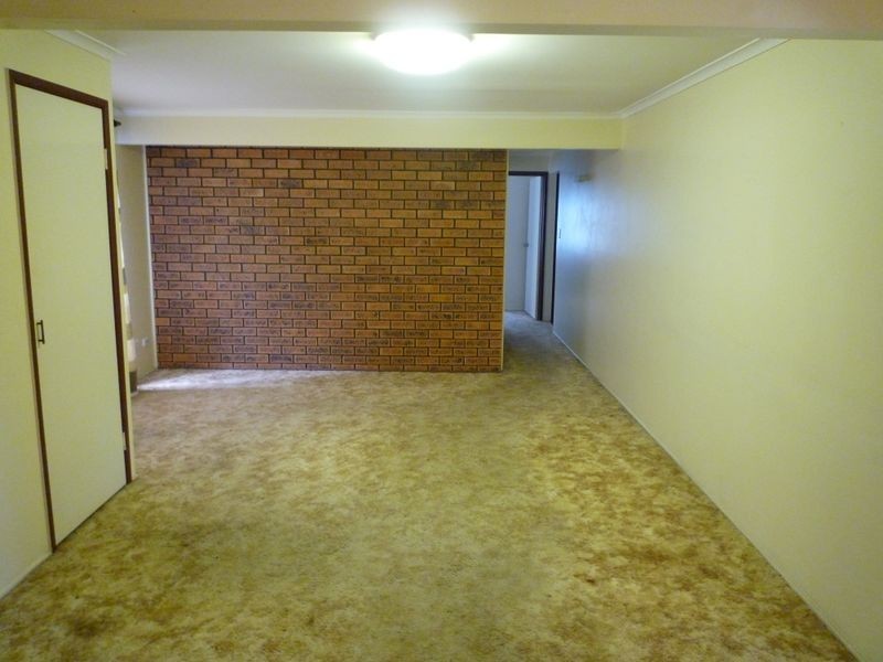 3 Pitceathly, Bundamba QLD 4304