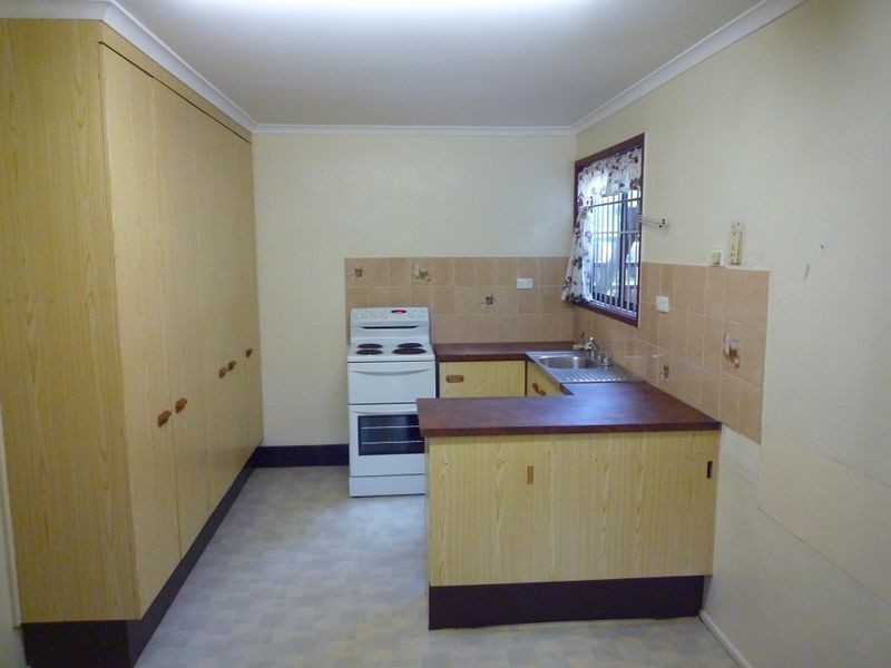 3 Pitceathly, Bundamba QLD 4304