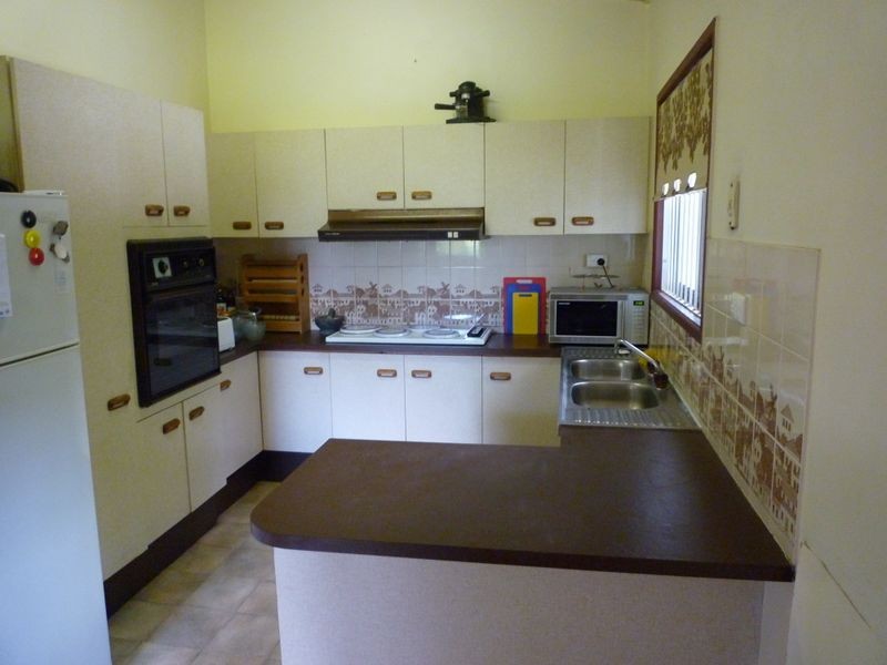 3 Pitceathly, Bundamba QLD 4304