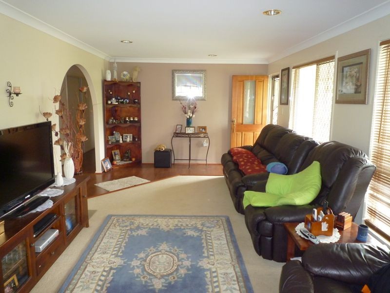 10 Brushbox, Walloon QLD 4306