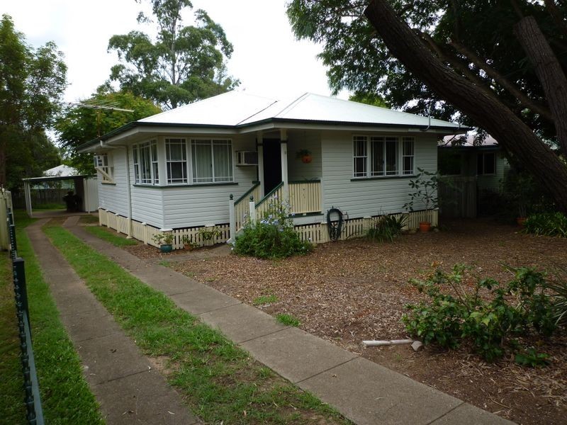 10 Baillieston, Leichhardt QLD 4305