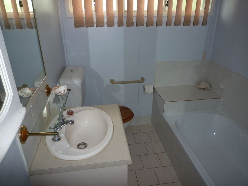 10 Baillieston, Leichhardt QLD 4305