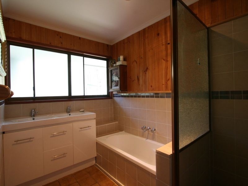 47 William Street, Grandchester QLD 4340