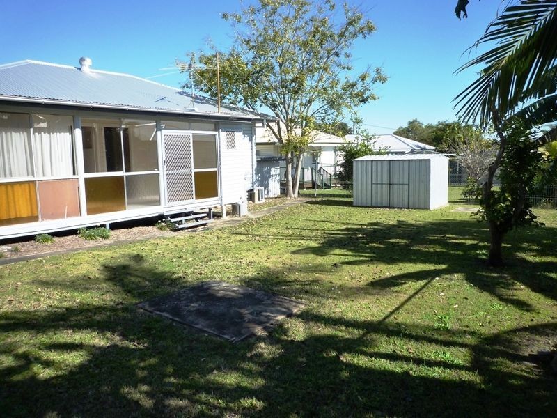 6 Huish Street, Eastern Heights QLD 4305