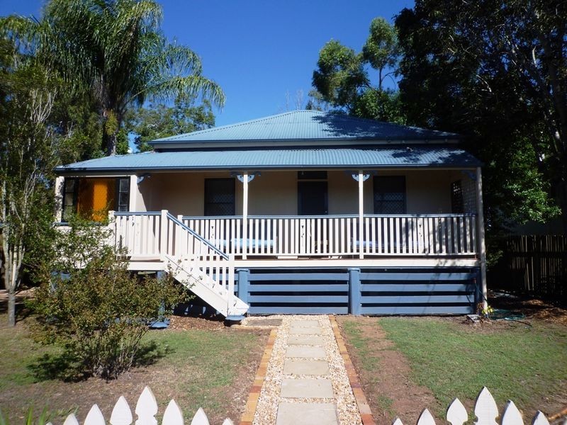 15 Elms Street, Bundamba QLD 4304