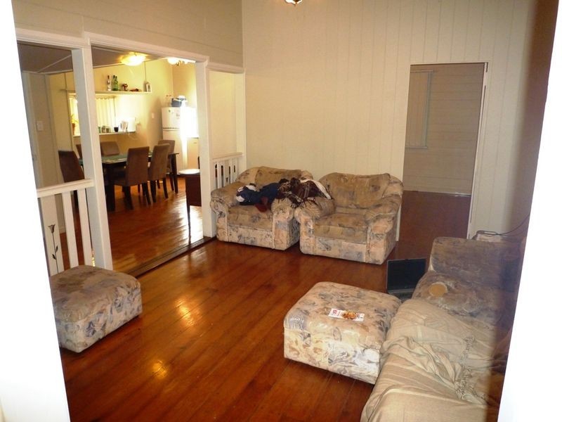 15 Elms Street, Bundamba QLD 4304