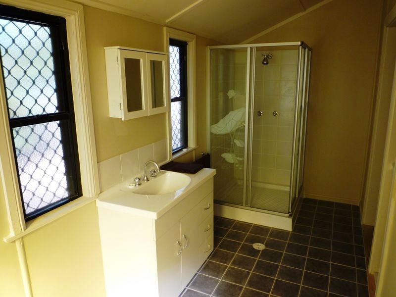 15 Elms Street, Bundamba QLD 4304