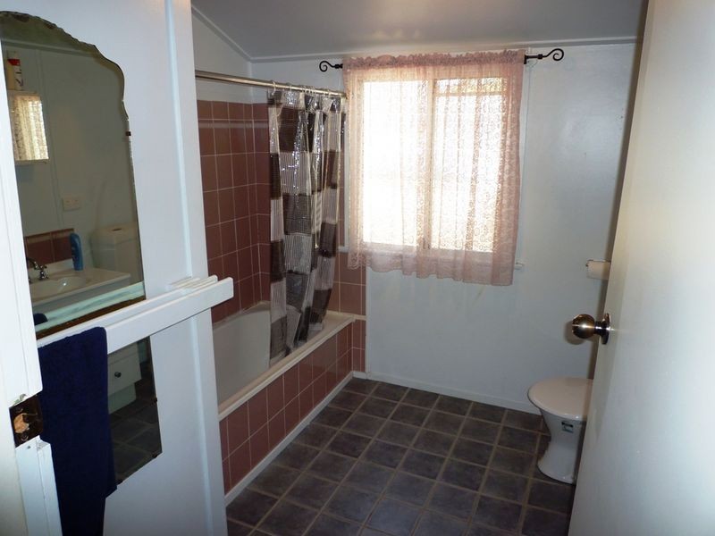 15 Elms Street, Bundamba QLD 4304
