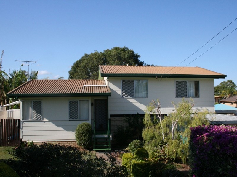 18 THOMAS STREET, Flinders View QLD 4305
