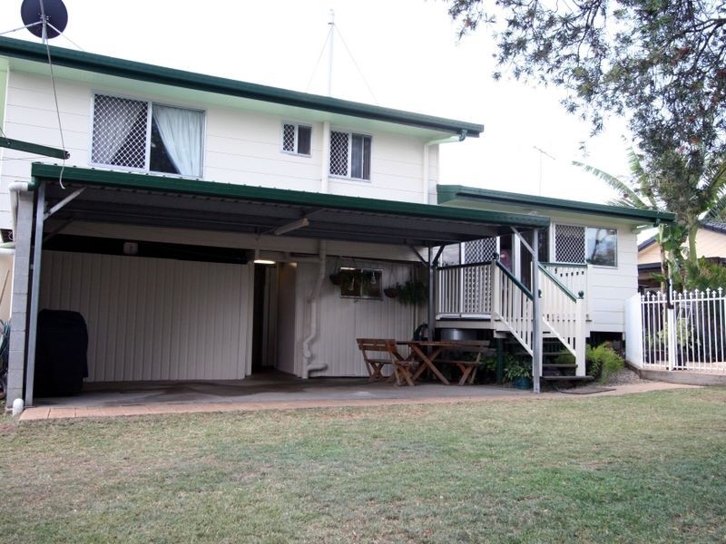 18 THOMAS STREET, Flinders View QLD 4305