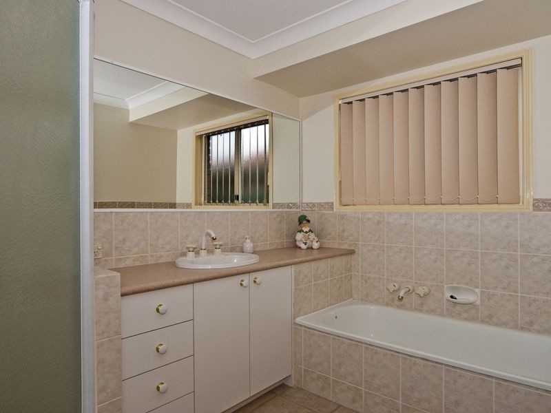 37 Jacana Crescent, Flinders View QLD 4305