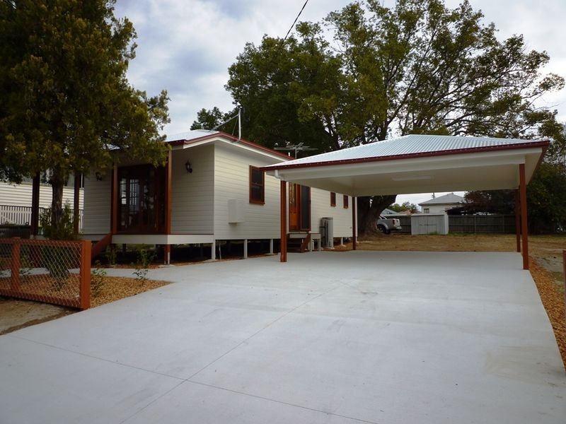 5 Siemons Street, One Mile QLD 4305