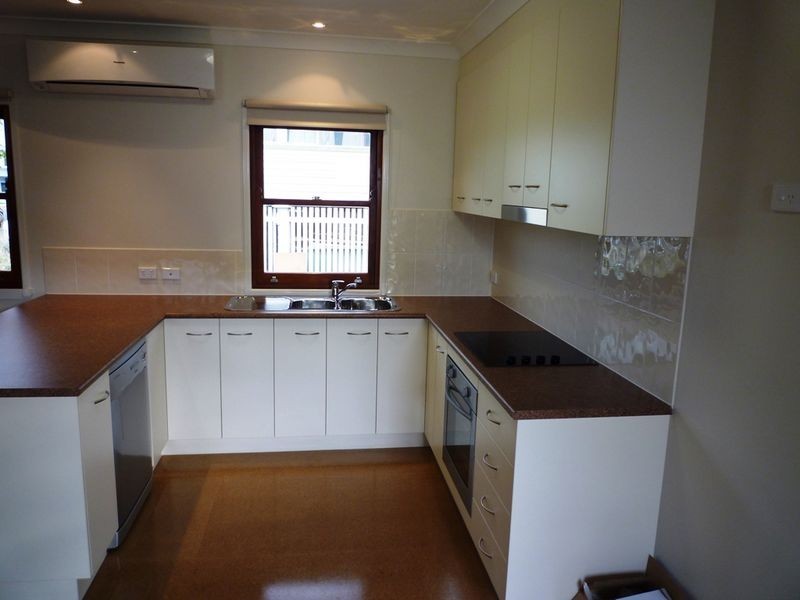 5 Siemons Street, One Mile QLD 4305