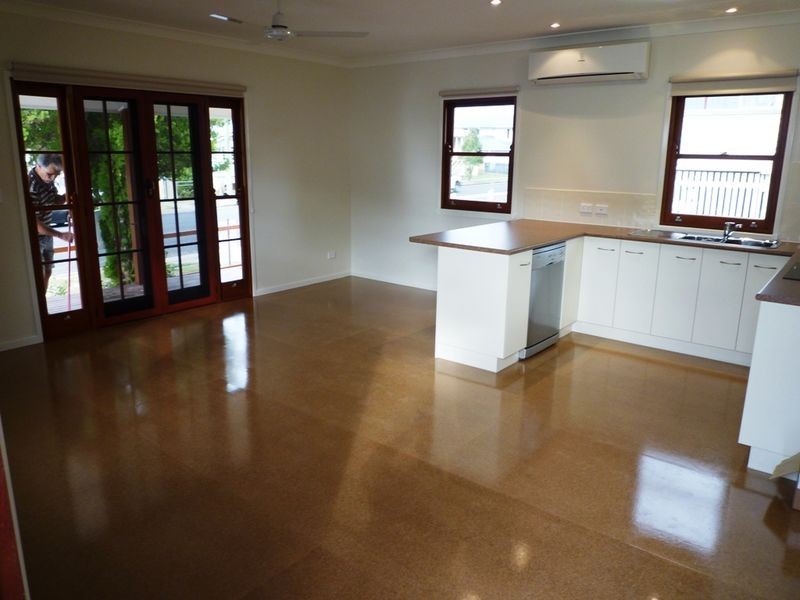 5 Siemons Street, One Mile QLD 4305