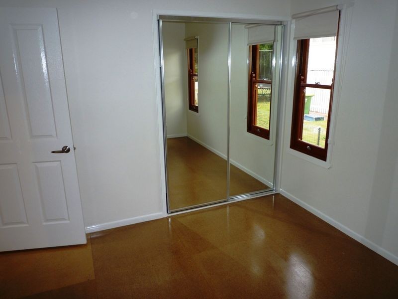 5 Siemons Street, One Mile QLD 4305