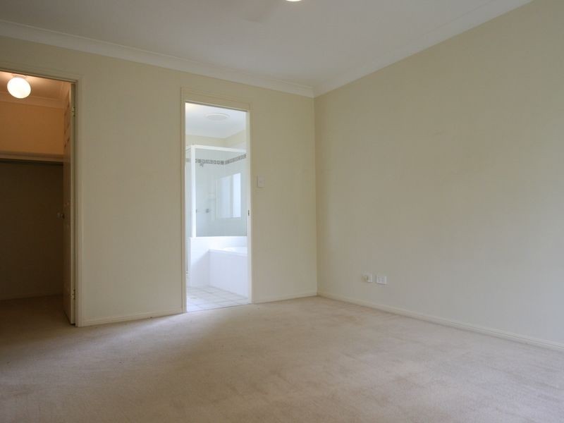 36 Sandalwood Drive, Yamanto QLD 4305