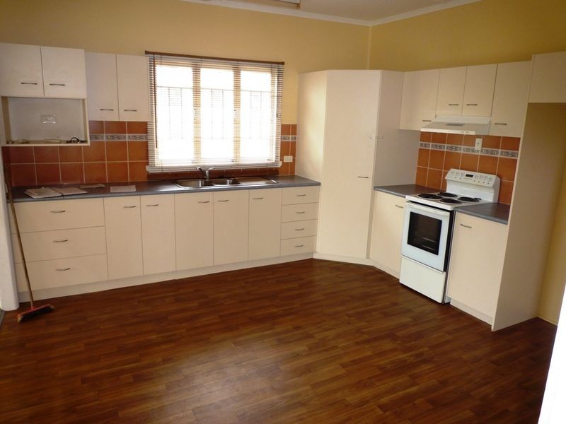 44 Bourke Street, Brassall QLD 4305