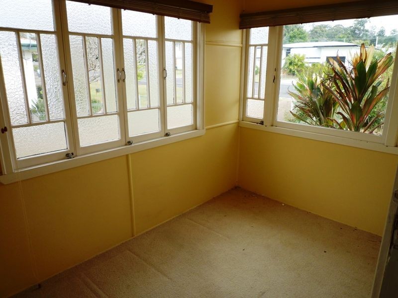 44 Bourke Street, Brassall QLD 4305