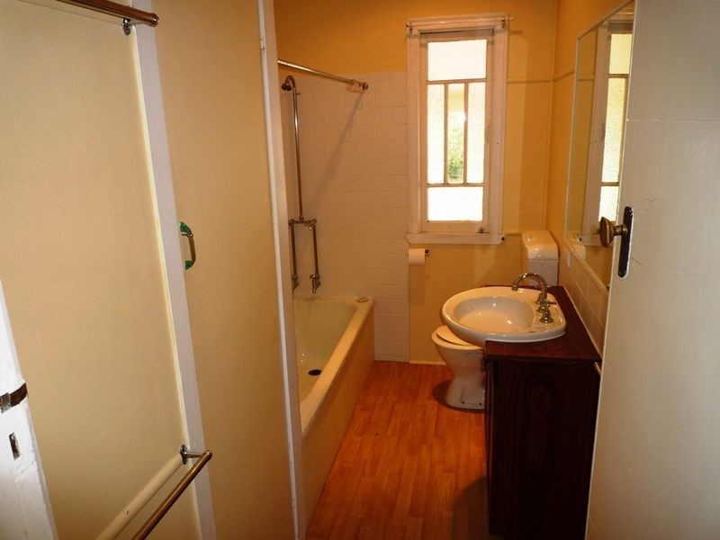 44 Bourke Street, Brassall QLD 4305