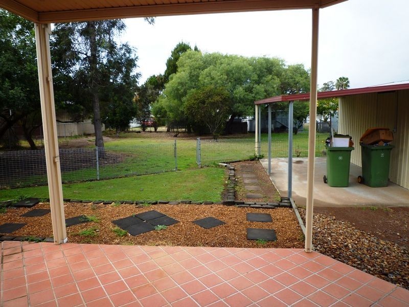 44 Bourke Street, Brassall QLD 4305