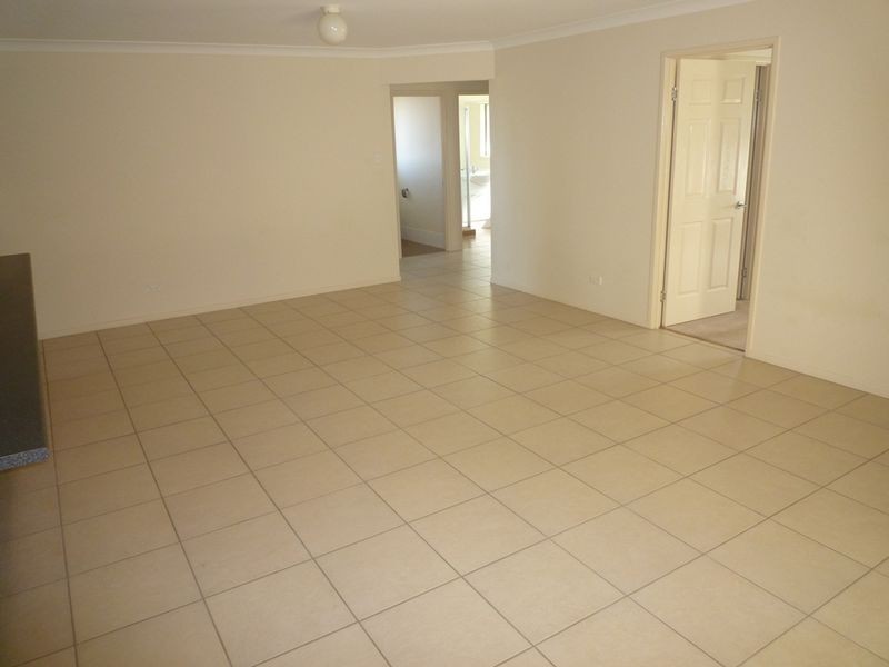 7 Lyndale Place, Fernvale QLD 4306