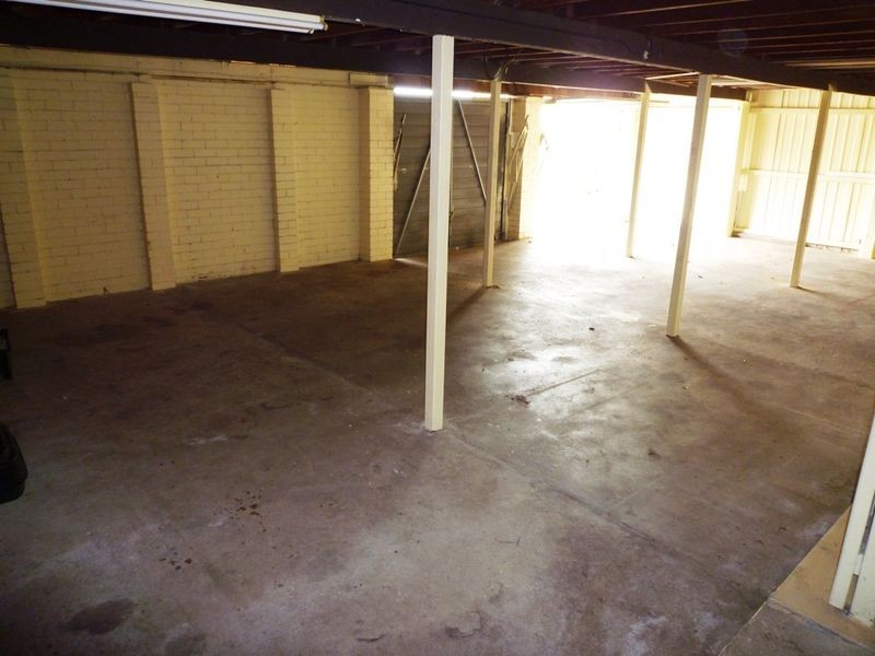 8 Olive Street, Raceview QLD 4305