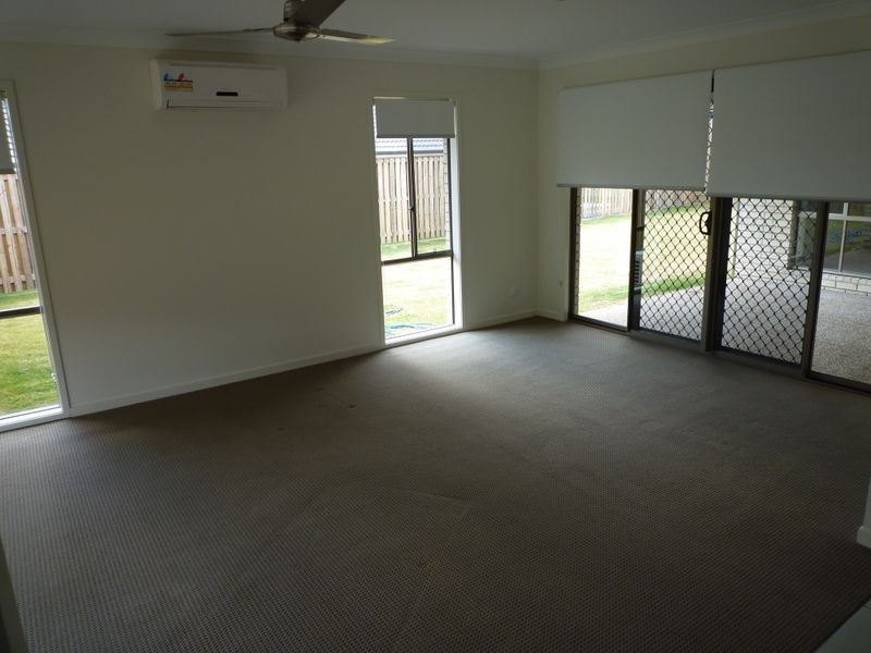 7 Oakwood Street, Fernvale QLD 4306
