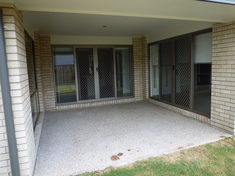 7 Oakwood Street, Fernvale QLD 4306