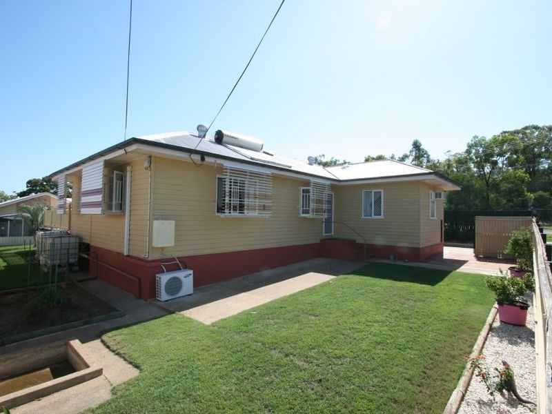 32 Emerald Street, Brassall QLD 4305