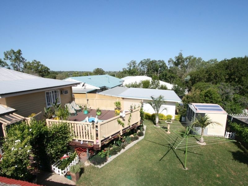 32 Emerald Street, Brassall QLD 4305