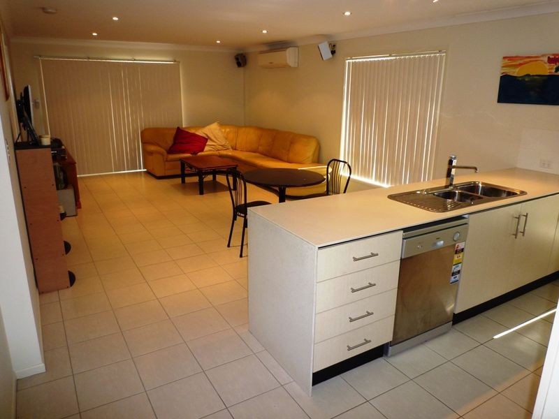 24 Bosswood Court, Yamanto QLD 4305